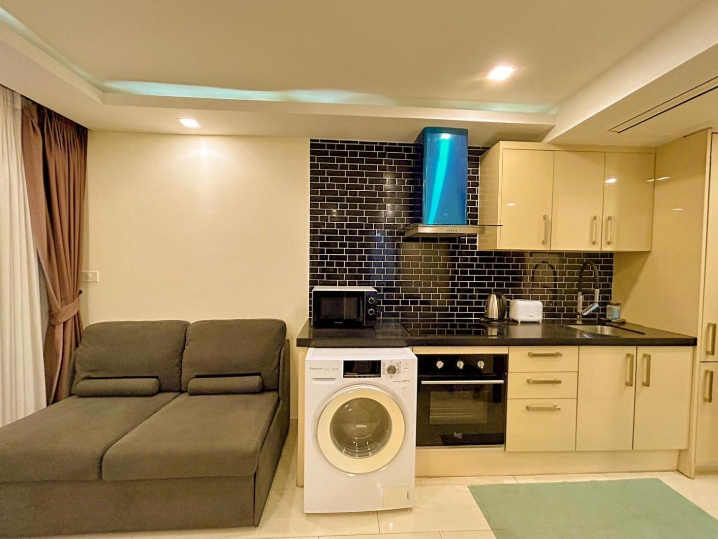 Grand Avenue Residence Condominium Pattaya Buitenkant foto