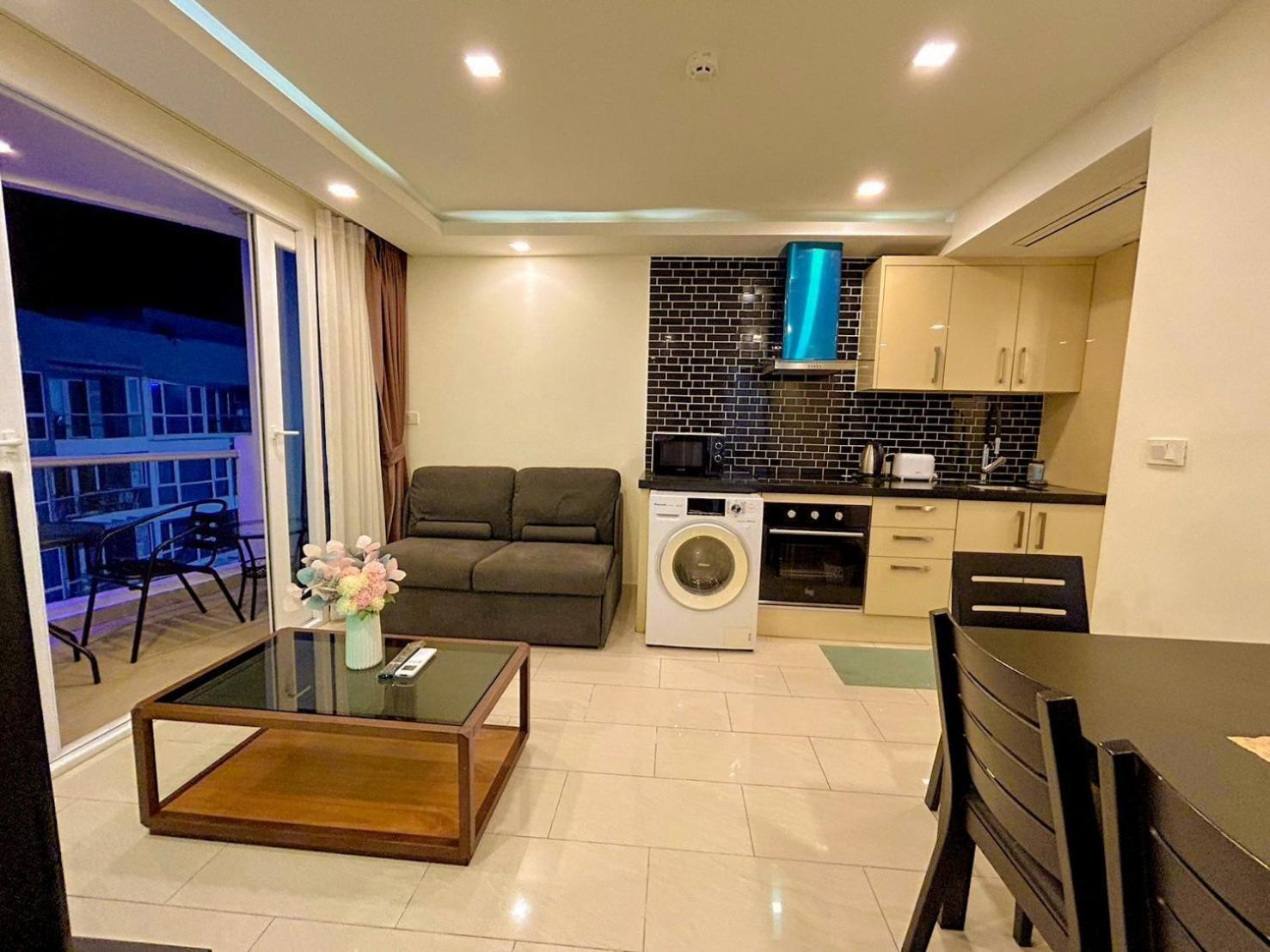 Grand Avenue Residence Condominium Pattaya Buitenkant foto