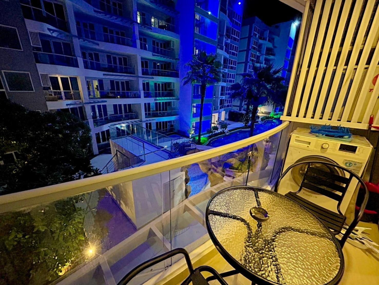 Grand Avenue Residence Condominium Pattaya Buitenkant foto