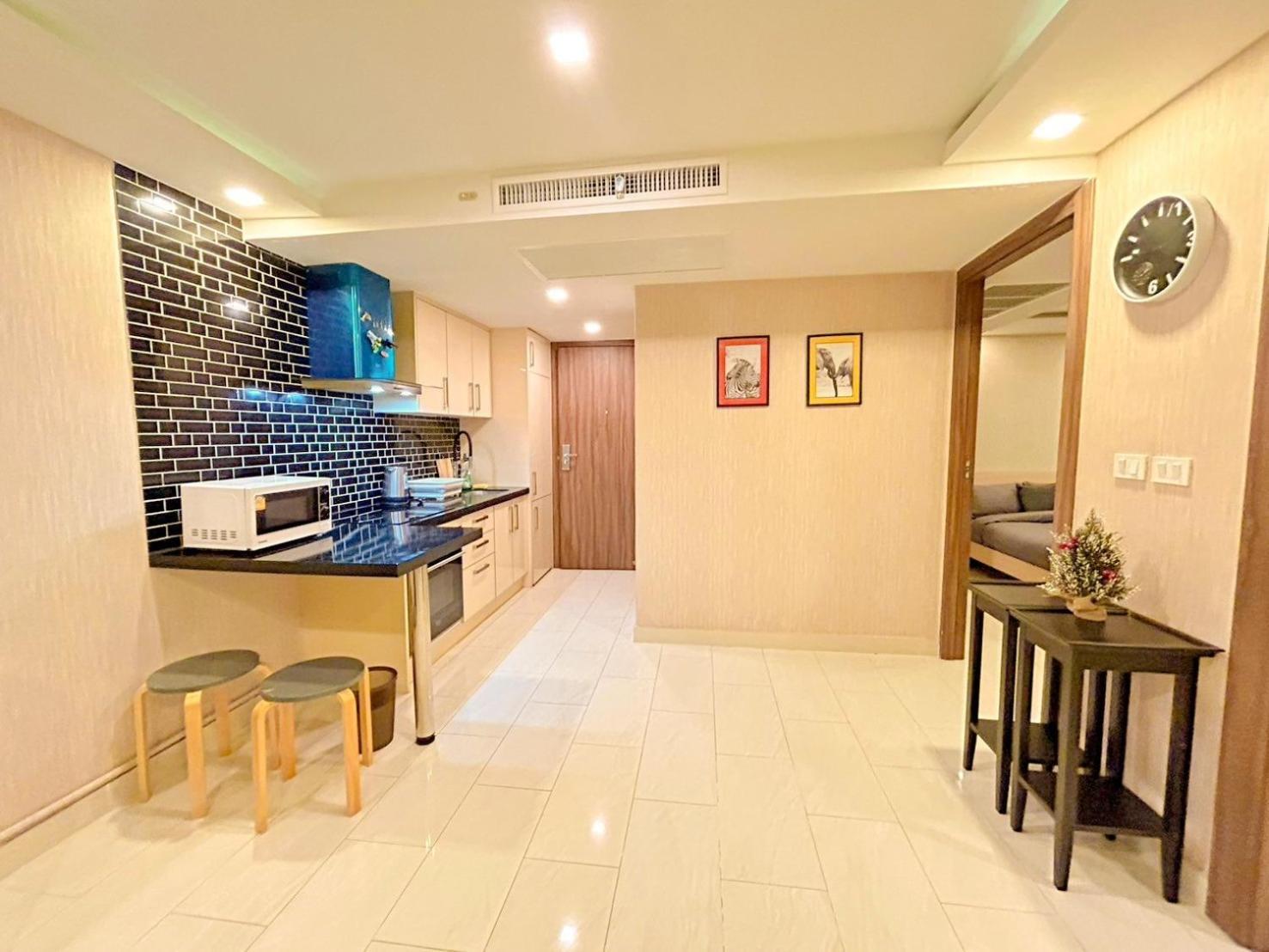 Grand Avenue Residence Condominium Pattaya Buitenkant foto