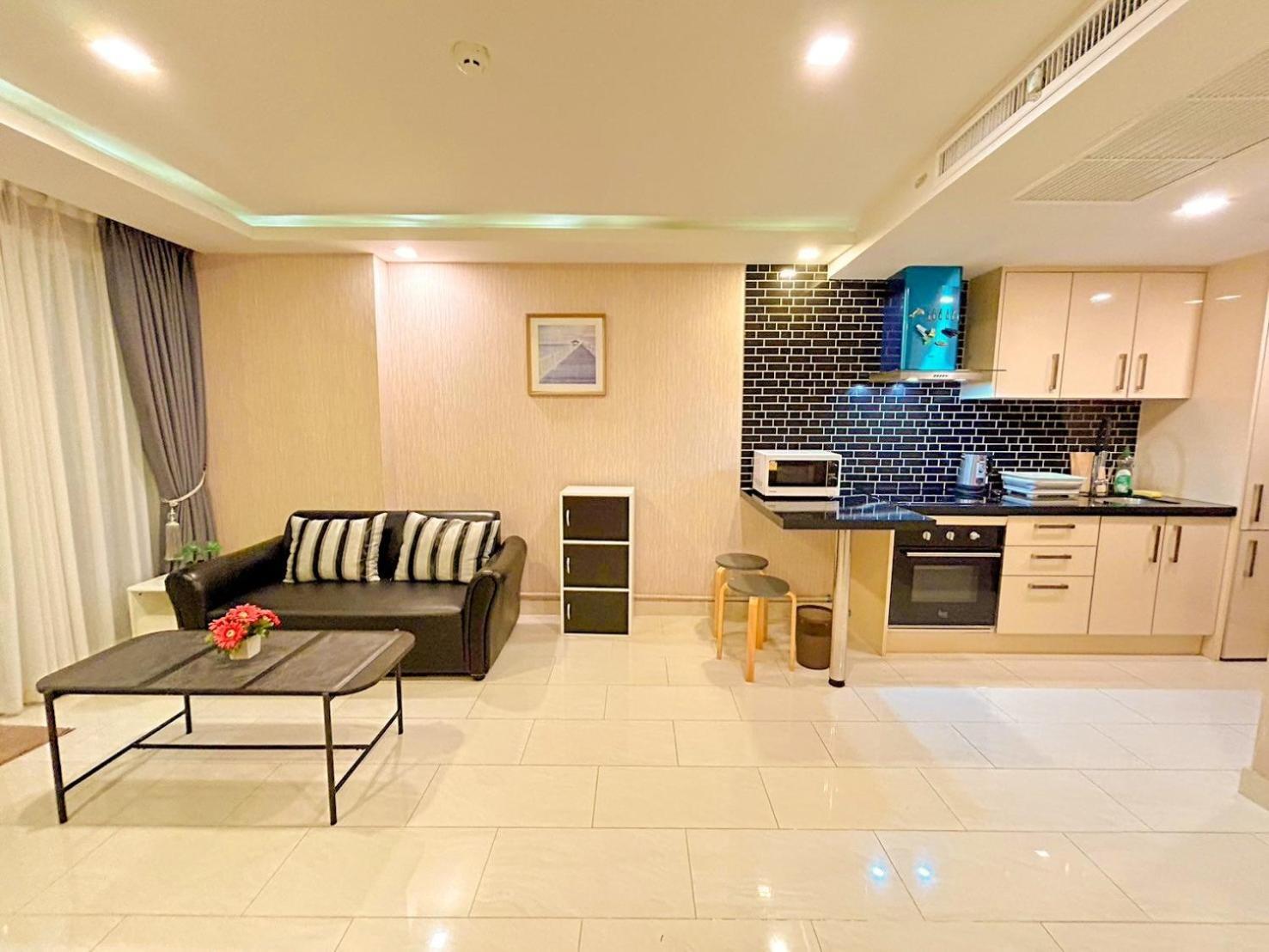Grand Avenue Residence Condominium Pattaya Buitenkant foto