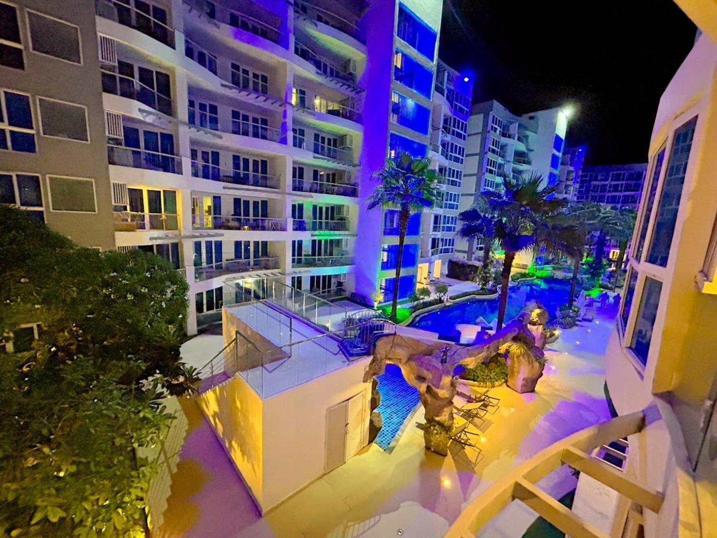 Grand Avenue Residence Condominium Pattaya Buitenkant foto