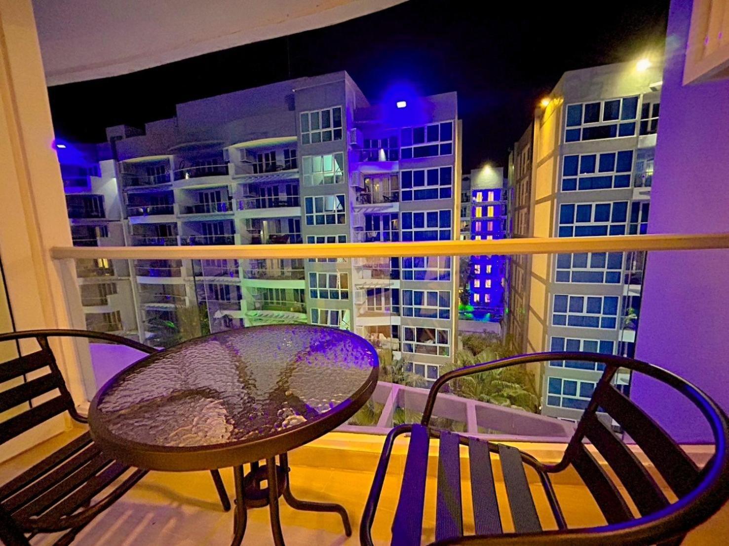 Grand Avenue Residence Condominium Pattaya Buitenkant foto
