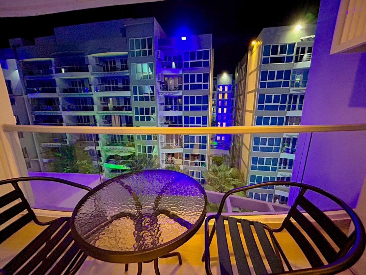 Grand Avenue Residence Condominium Pattaya Buitenkant foto