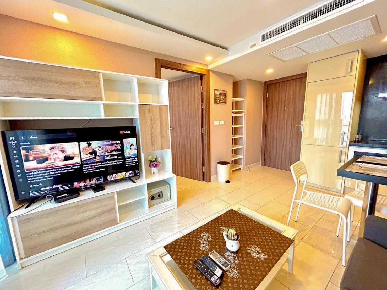 Grand Avenue Residence Condominium Pattaya Buitenkant foto